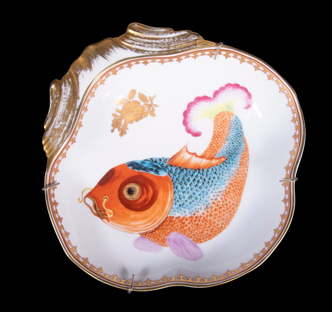 MOTTAHEDEH CHINESE EXPORT DESIGN CARP DISH (1 of 4)