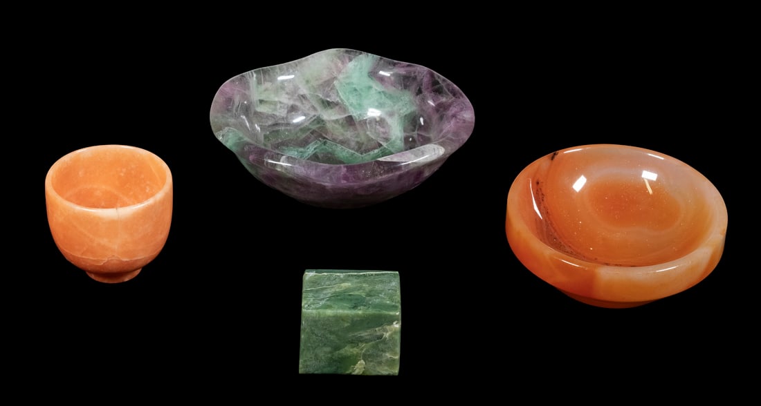 CARVED SEMIPRECIOUS STONE ACCESSORIES (1 of 1)