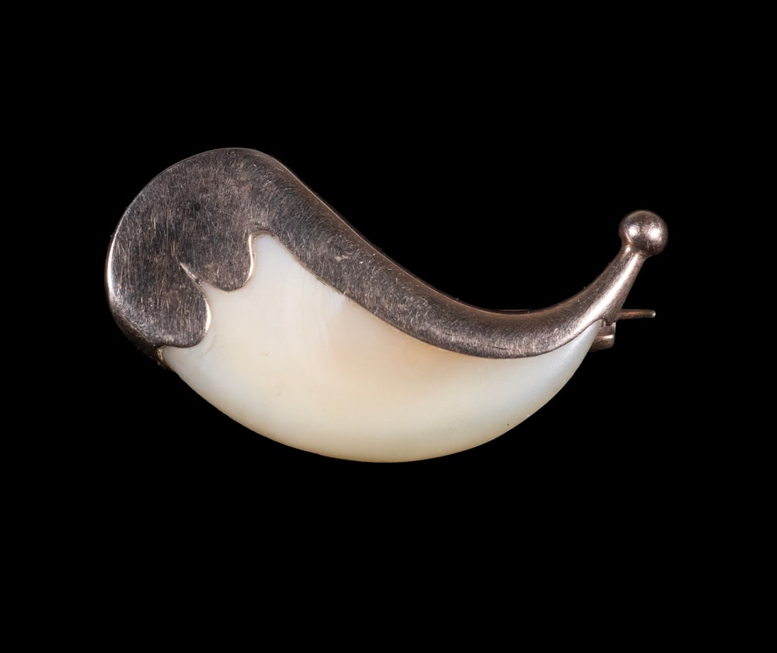 VICTORIAN 9K GOLD TIGER CLAW BROOCH (1 of 2)