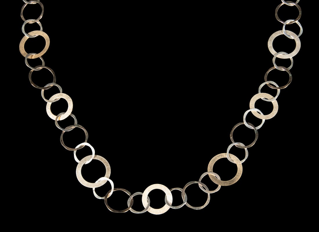 STERLING SILVER CIRCULAR LINK NECKLACE (1 of 3)