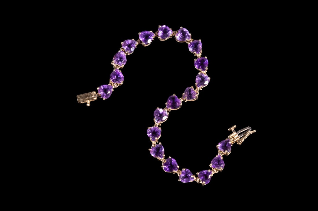 14K GOLD HEART-CUT AMETHYST BRACELET (1 of 1)