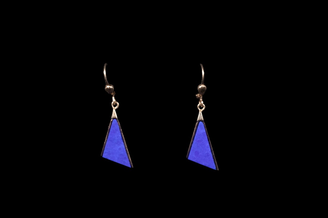 PR 9K GOLD AND LAPIS GEOMETRIC DROP EARRINGS (1 of 1)