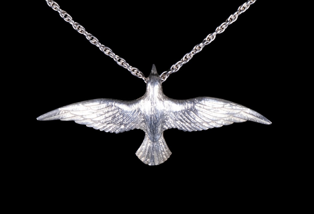STERLING SILVER HANDMADE SEAGULL PENDANT NECKLACE (1 of 1)