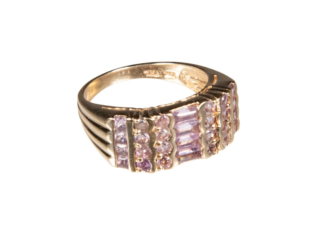 VINTAGE 14K GOLD SPINEL RING (1 of 2)