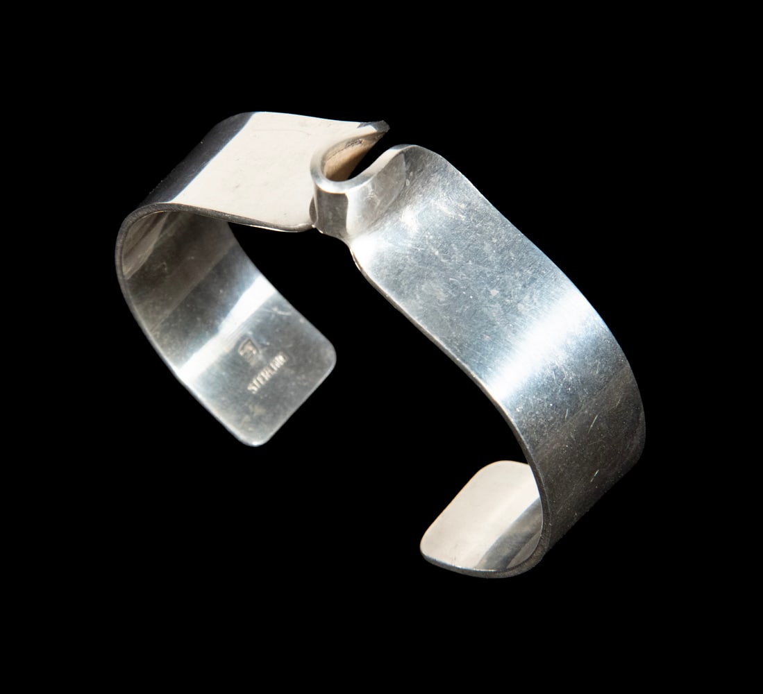 MODERNIST STERLING SILVER CUFF BRACELET (1 of 3)