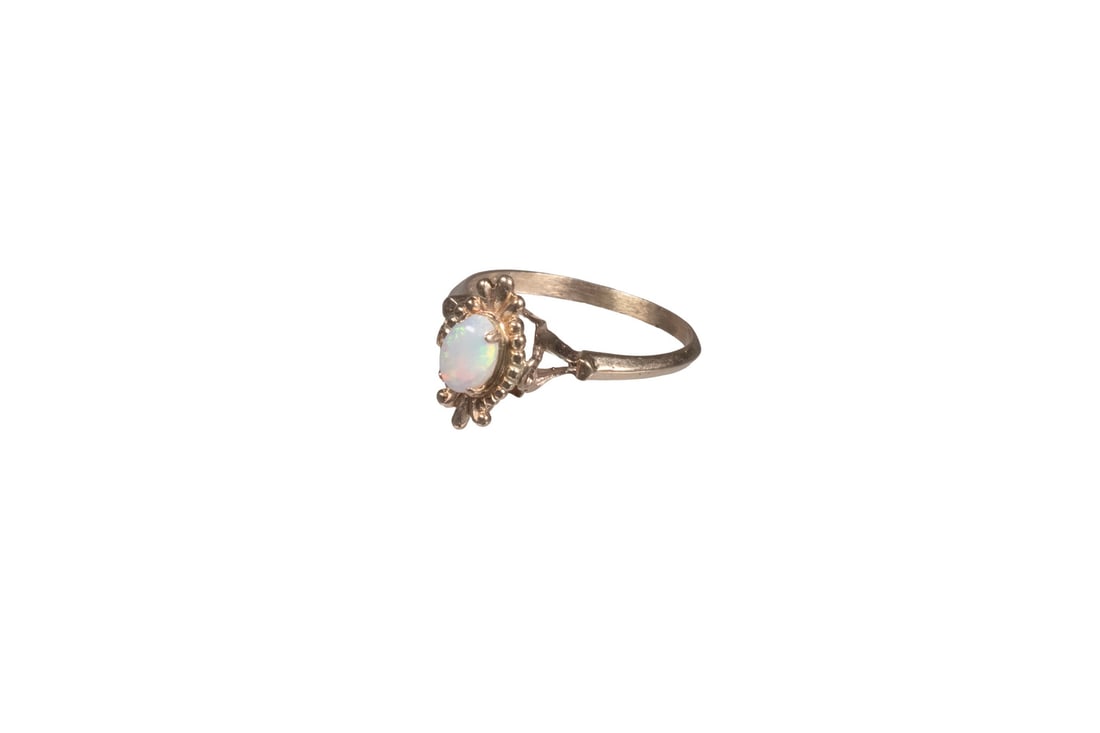10K YELLOW GOLD OPAL RING (1 of 1)