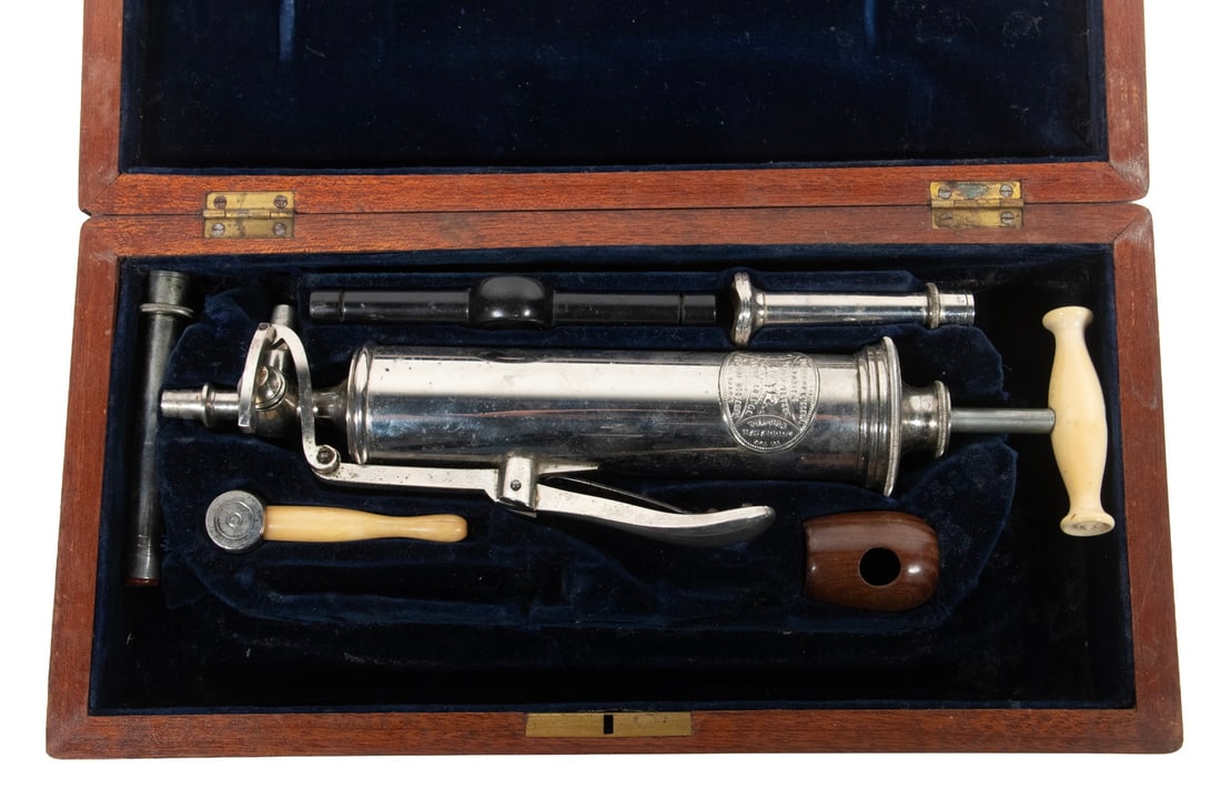 CIRCA 1870 BRITISH CASED SURGICAL TOOL BY MAYER & MELTZER - 2