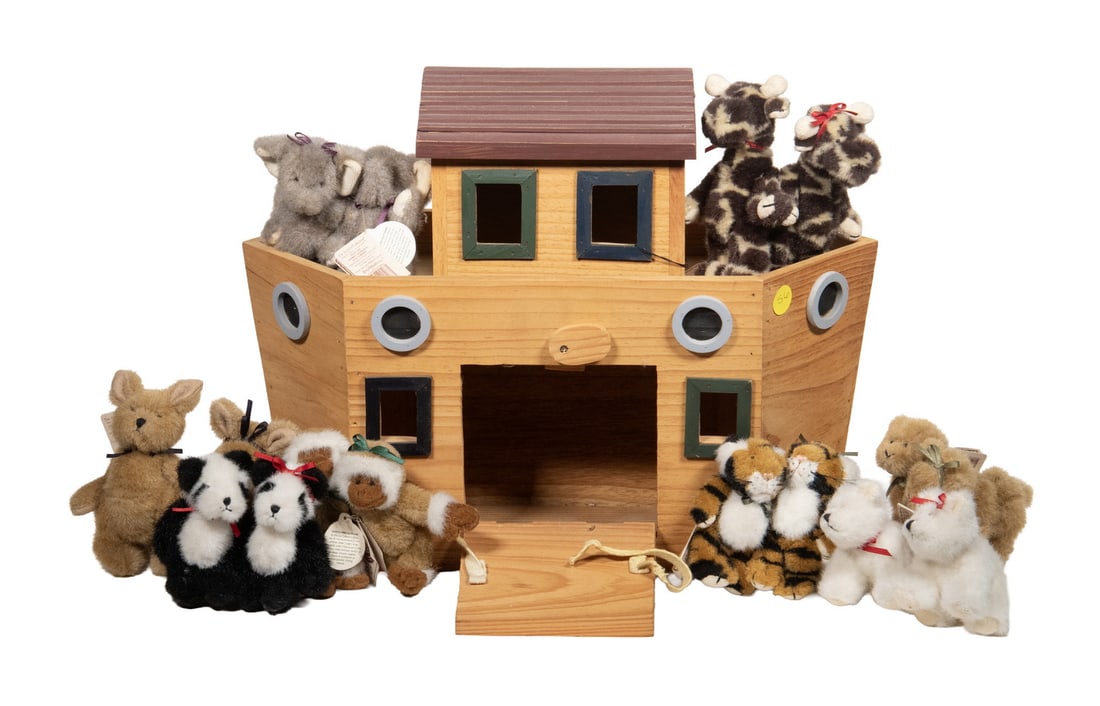 BOYD'S COLLECTION NOAH'S ARK TOY WITH ANIMALS (1 of 4)