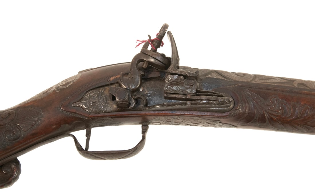 ENGRAVED FLINTLOCK LONG GUN - 2