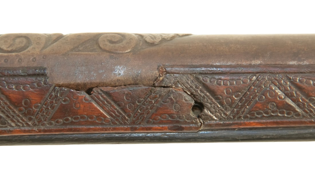 ENGRAVED FLINTLOCK LONG GUN - 4