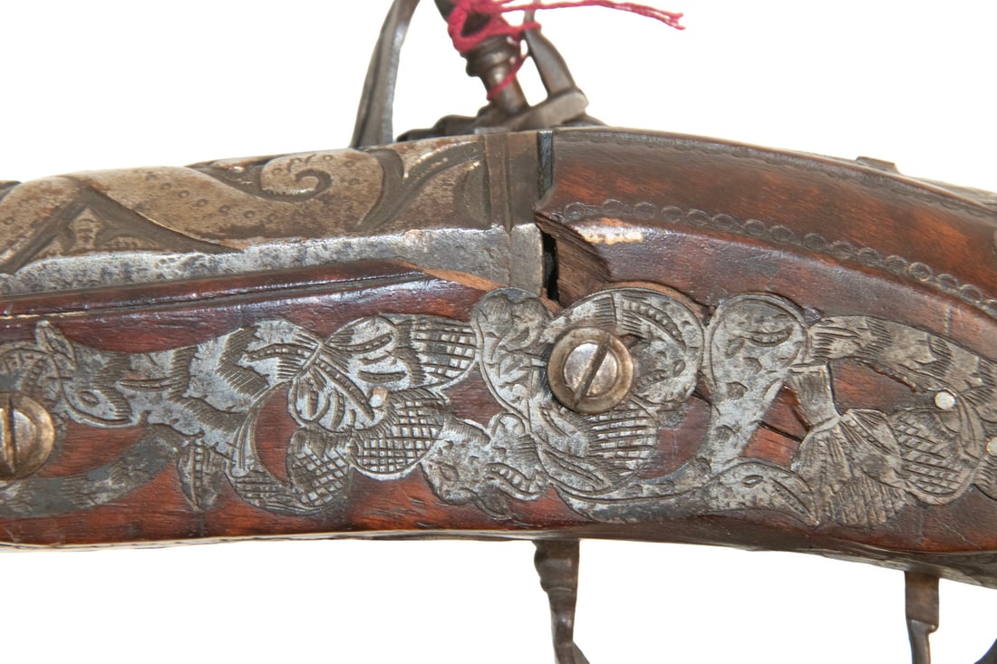 ENGRAVED FLINTLOCK LONG GUN - 6