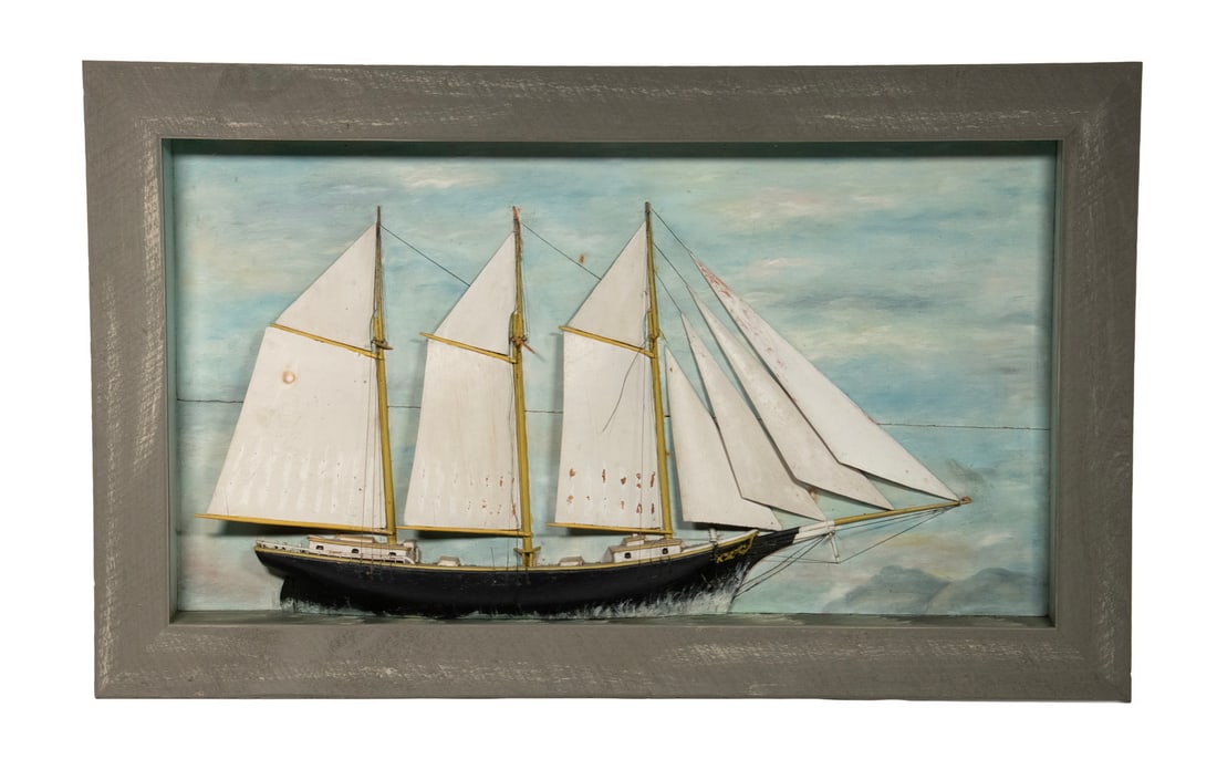 SHADOWBOX MODEL OF MAINE COASTAL SCHOONER BY THOMASTON MAKER (1 of 4)