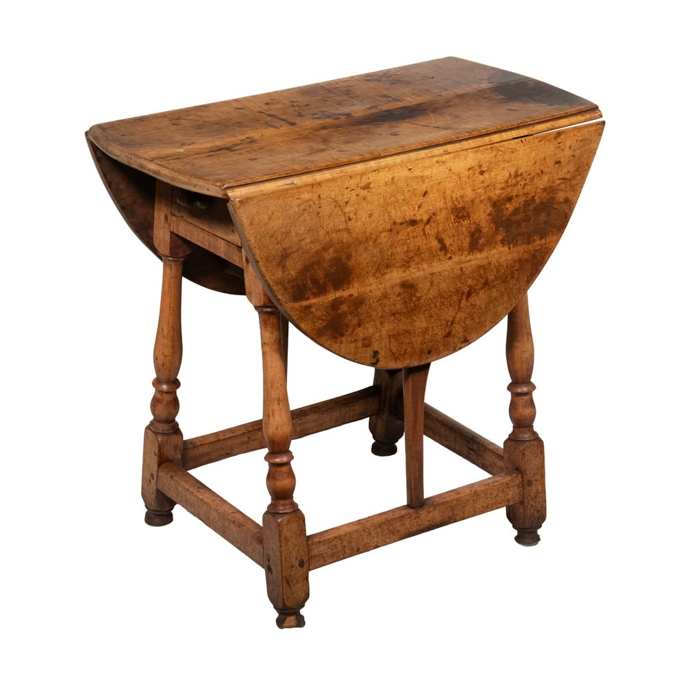 18TH C. AMERICAN TIGER MAPLE BUTTERFLY TABLE (1 of 3)
