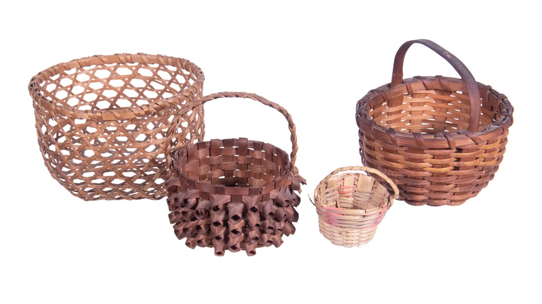 (4) MINIATURE WOVEN SPLINT BASKETS (1 of 2)