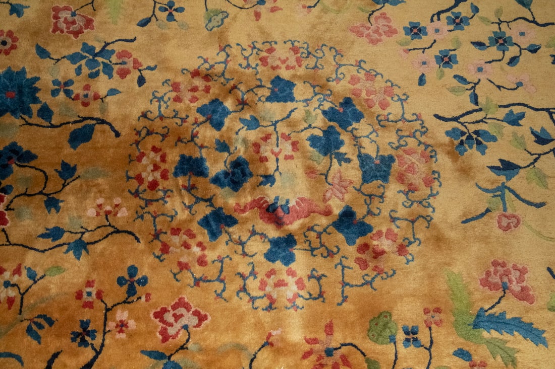 LARGE CHINESE RUG - 2