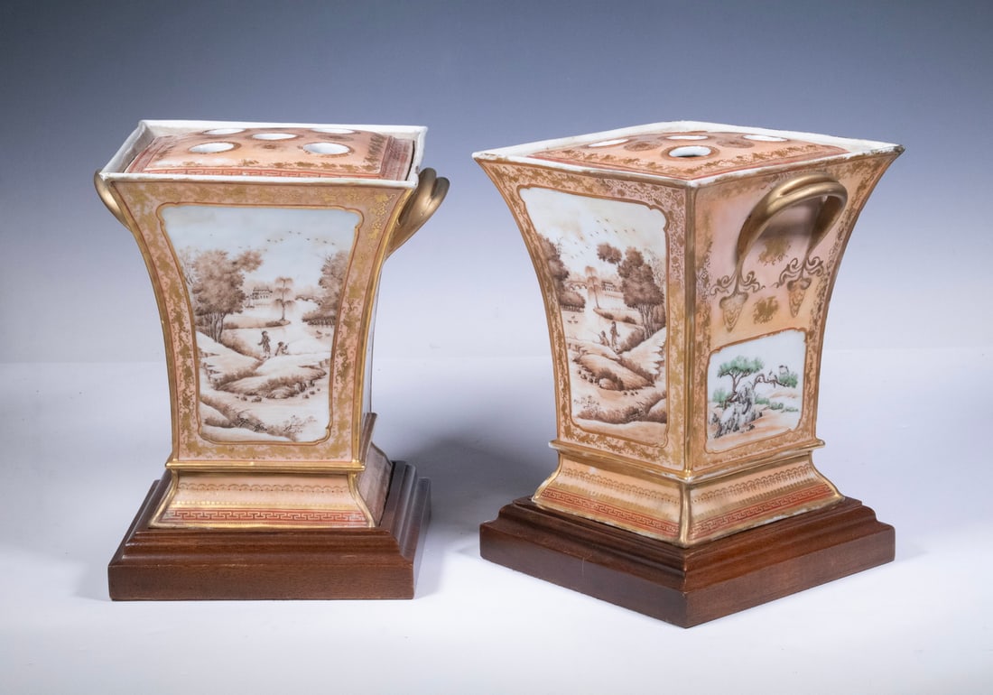 PR CHINESE EXPORT GRISAILLE PORCELAIN VASES, LATE 18TH CENTURY: PR CHINESE EXPORT GRISAILLE PORCELAIN VASES, LATE 18TH CENTURY Each vase of square form, decorated in grisaille with continuous European pastoral scene depicting figures fishing along wooded banks,