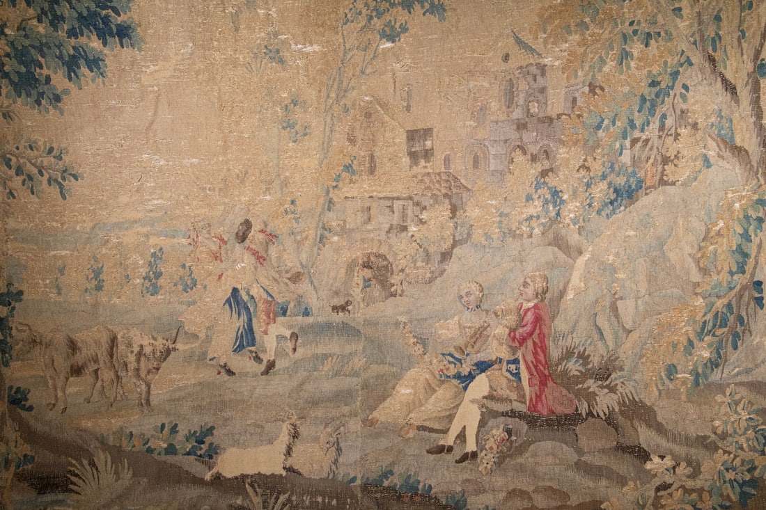 LARGE 18TH C. AUBUSSON TAPESTRY