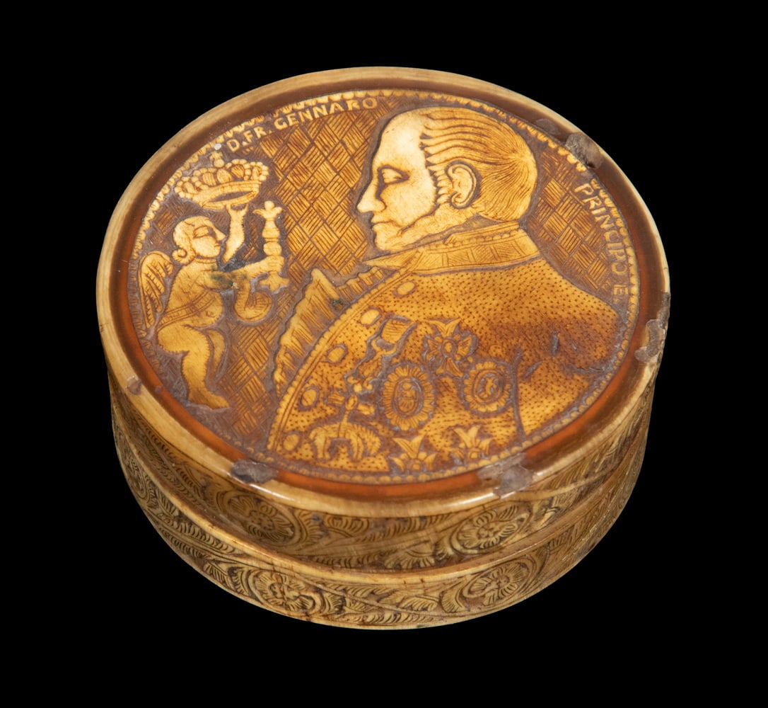 CA 1810 HORN SNUFF BOX- WEDDING OF ITALIAN PRINCE & PRINCESS (1 of 3)