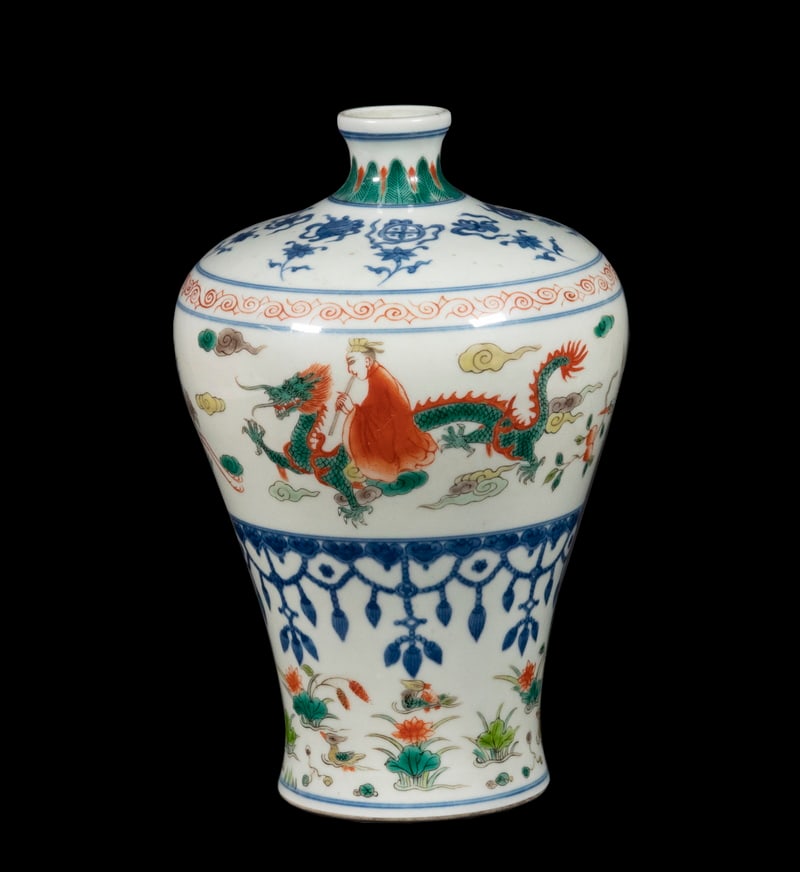 CHINESE WUCAI VASE (1 of 4)