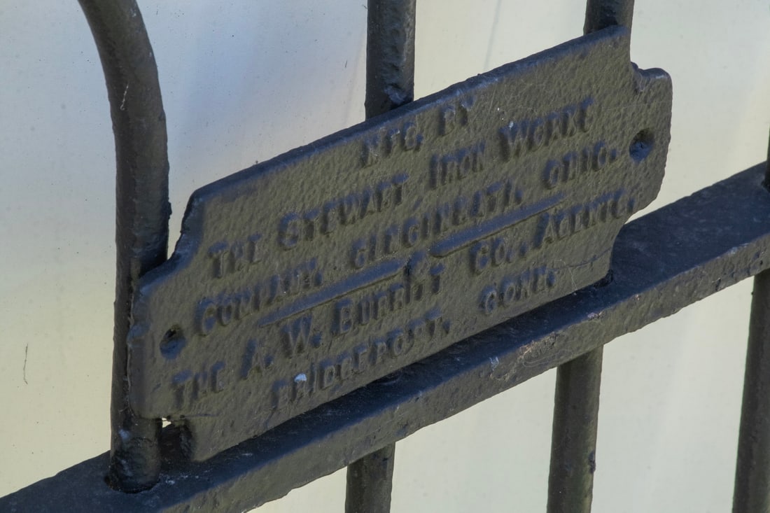 19TH C. WROUGHT IRON GARDEN GATE - 2