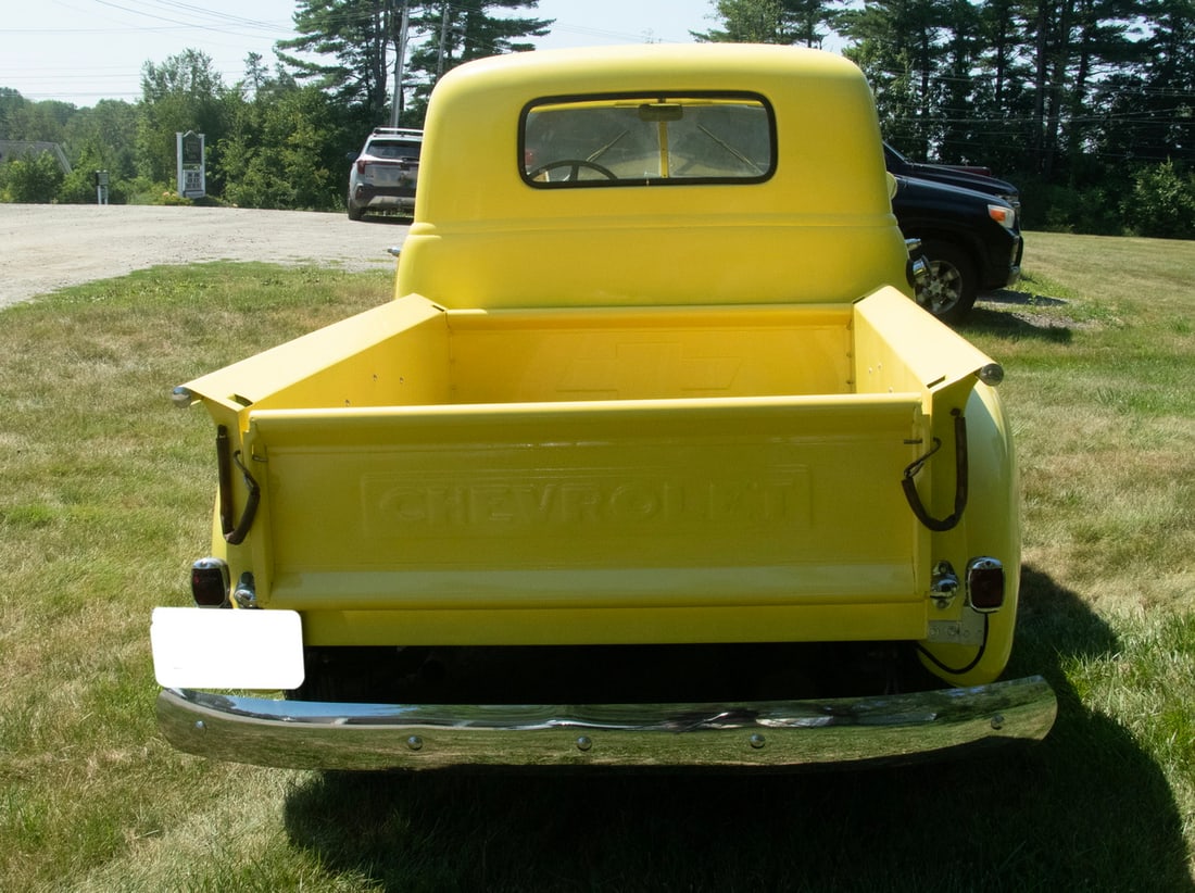 1953 CHEVROLET PICKUP - 4