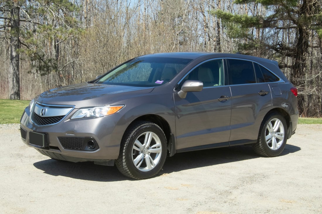 2012 ACURA RDX AWD: 2012 ACURA RDX AWD An offering of a subcompact, luxury SUV manufactured by Acura. This 2012 RDX comes with a turbocharged 2.3L inline-4 engine paired to a 5-speed automatic AWD transmission. The