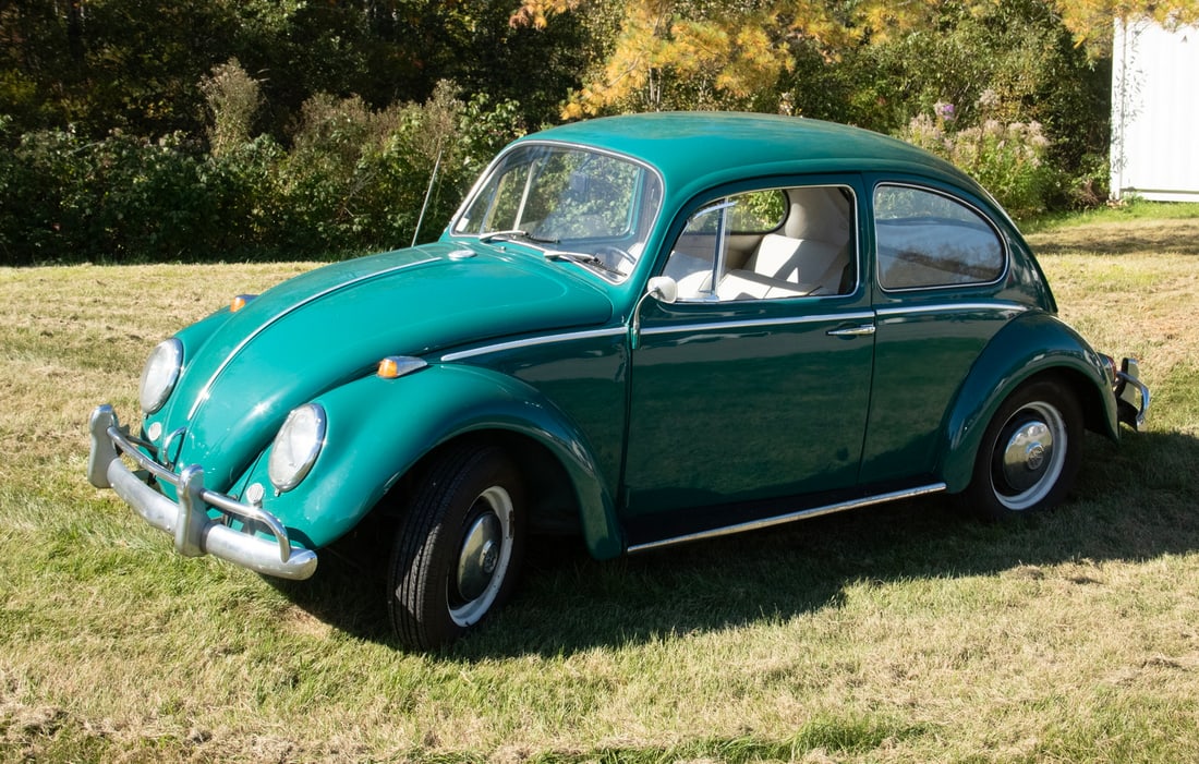 1966 VOLKSWAGEN BEETLE (TYPE 1) 1300: 1966 VOLKSWAGEN BEETLE (TYPE 1) 1300 Serial No. 116655721, manufactured January 1966. Powered by a clean, original 1300cc code F engine, delivering approximately 45 horsepower. Odometer reads 17,222
