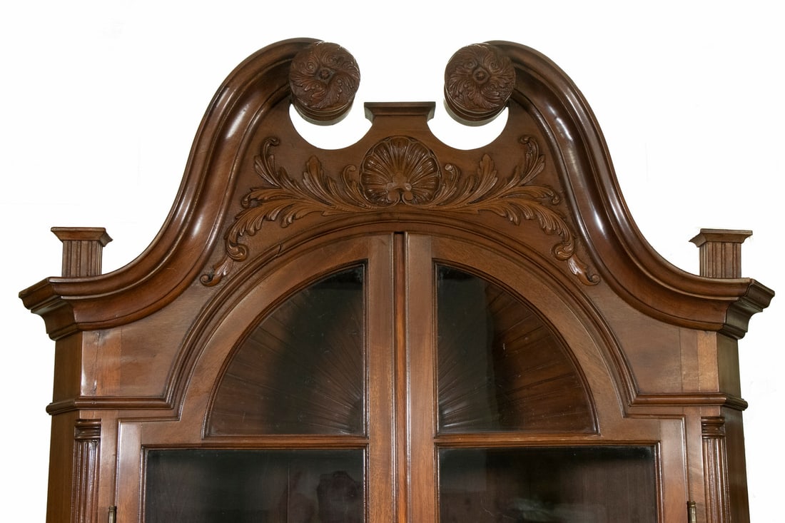 TWO-PART DIMINUTIVE CORNER CABINET - 4