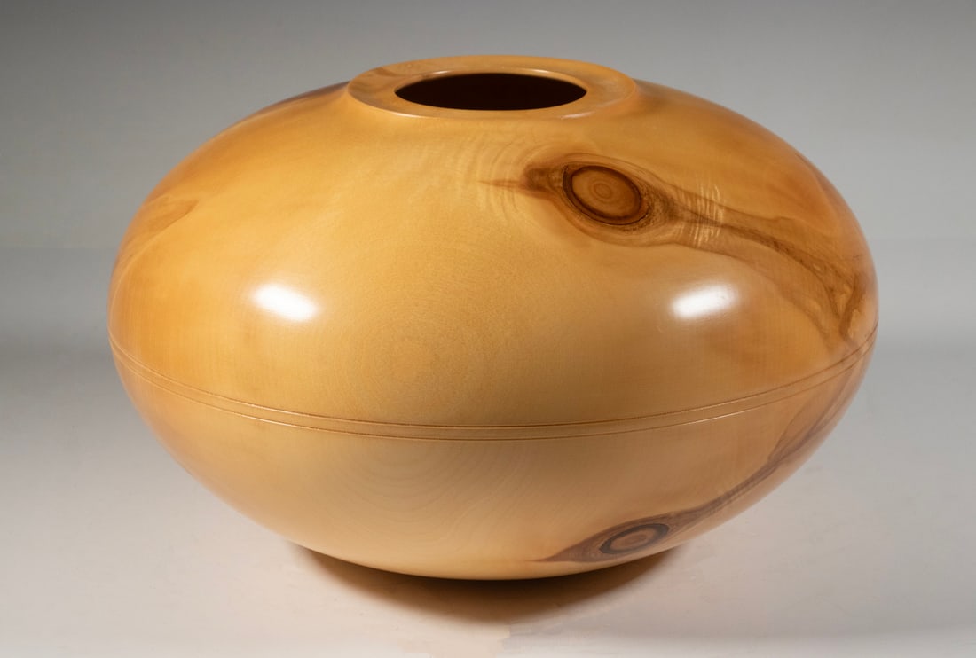 ROBERT GRAY LOW WOOD VASE (1 of 2)