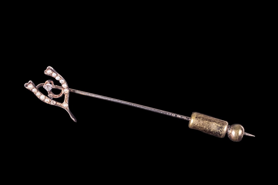 10K GOLD, DIAMOND AND SEED PEARL WISHBONE STICK PIN (1 of 2)