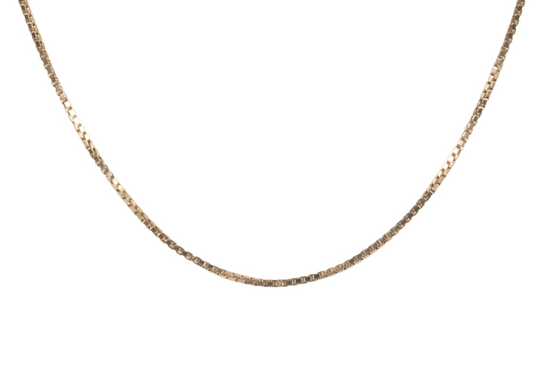 VINTAGE 14K GOLD BOX LINK CHAIN NECKLACE: VINTAGE 14K GOLD BOX LINK CHAIN NECKLACE A 14K gold necklace comprised of fine box links with lobster clasp closure. Marked ?14K? on clasp components. 4.4 dwt. tw. Overall good condition. L: 18 1/2 in