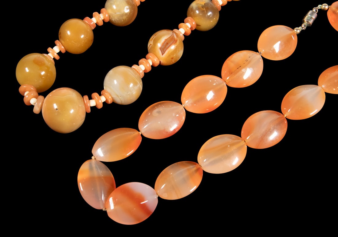 (2) STRANDS OF CARNELIAN AND BANDED AGATE BEAD NECKLACES (1 of 2)