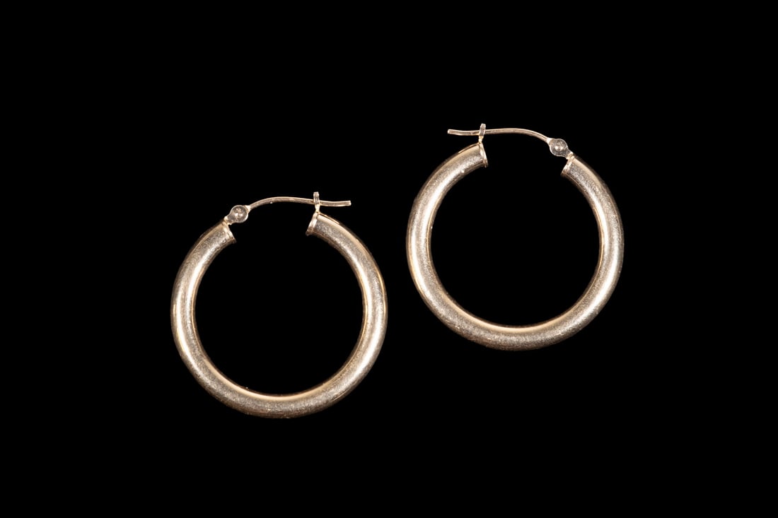 PR 14K GOLD HOOP EARRINGS (1 of 1)