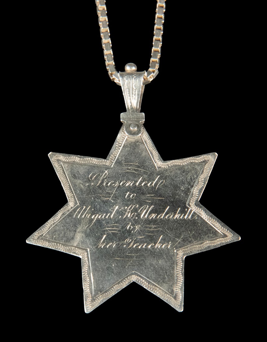 STERLING SILVER STAR PENDANT BOX CHAIN NECKLACE (1 of 3)