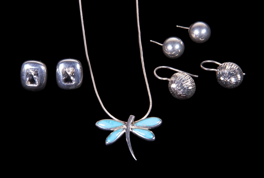 (4) STERLING SILVER JEWELRY, NECKLACE AND STUD EARRINGS: (4) STERLING SILVER JEWELRY, NECKLACE AND STUD EARRINGS A group comprising a sterling silver necklace with a dragonfly-form pendant set with turquoise, suspended from an Italian snake chain, together 