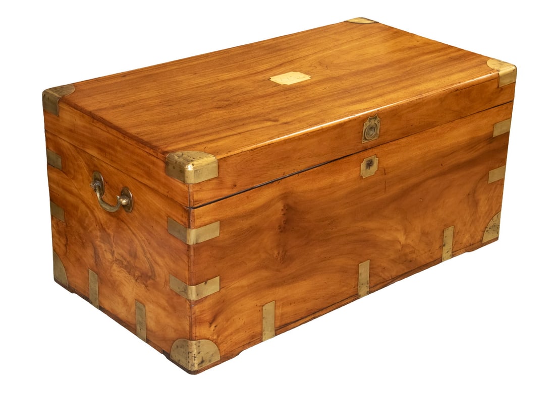 CHINESE EXPORT CAMPHORWOOD TRUNK (1 of 4)