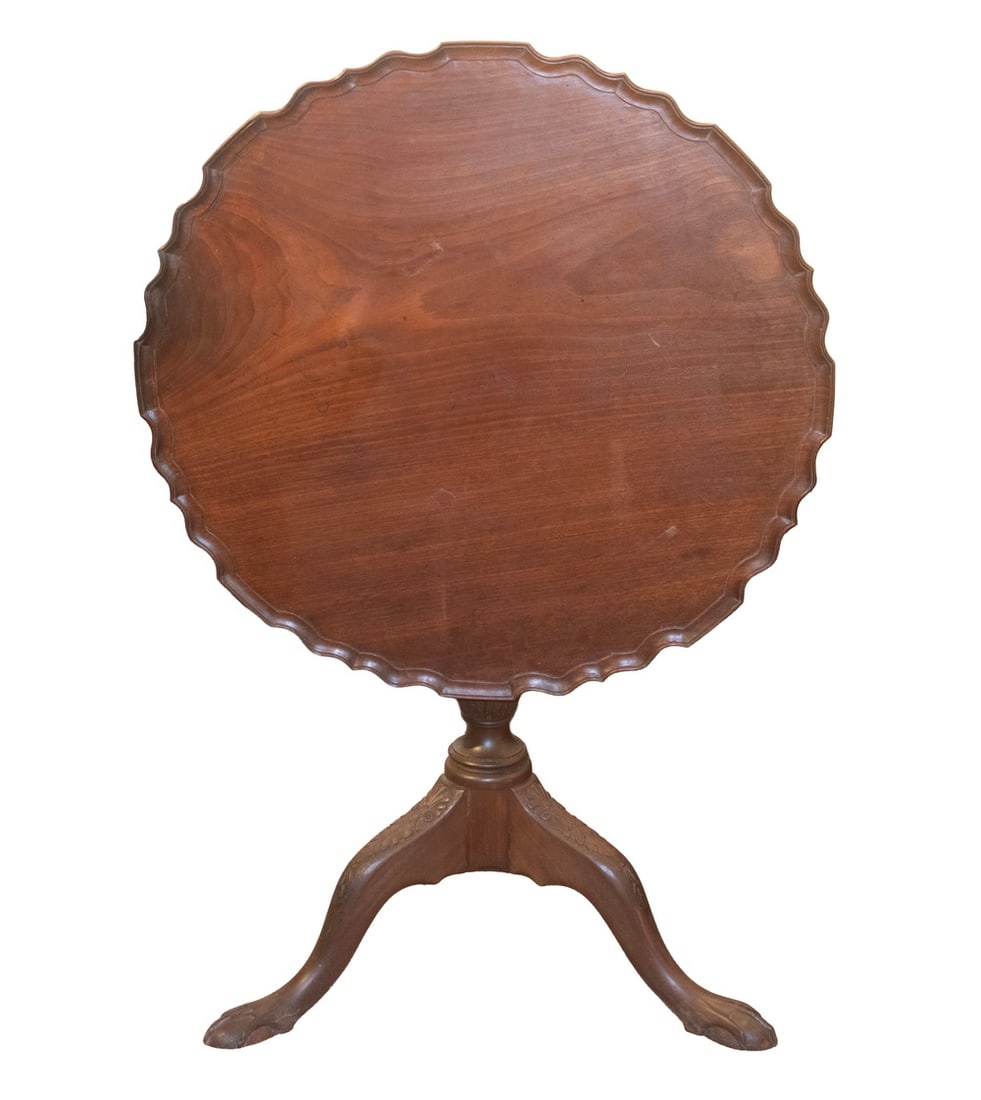 18TH C. CHIPPENDALE PIECRUST TILT-TOP TEA TABLE (1 of 2)