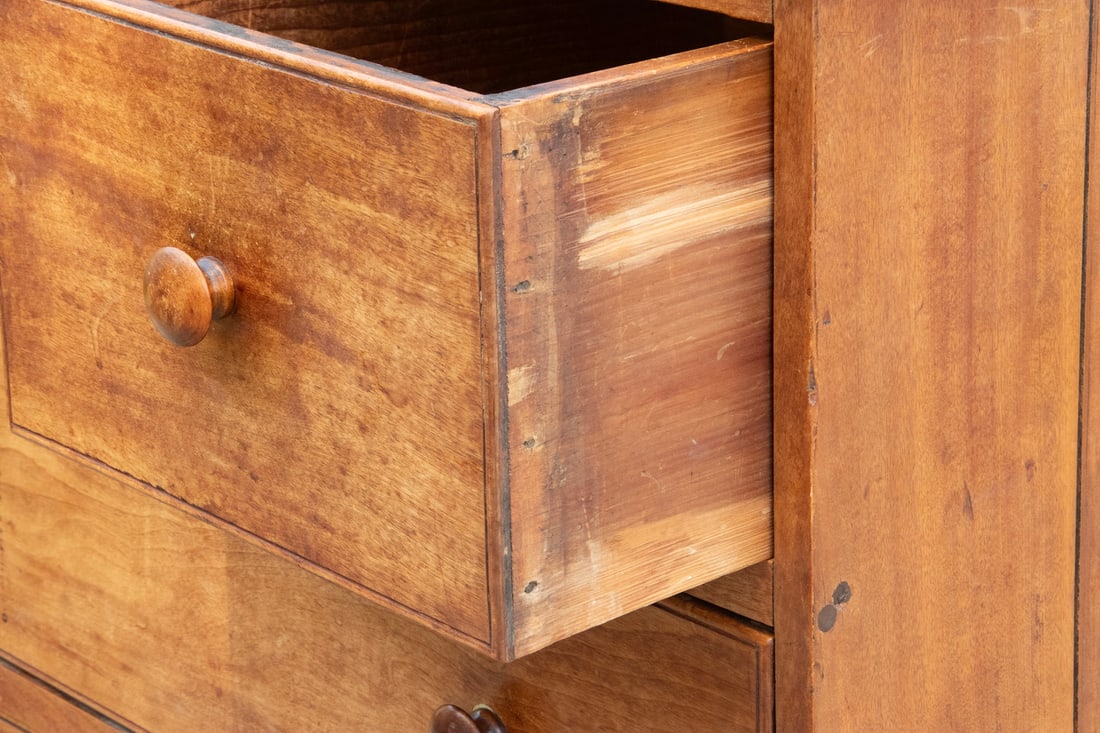 MID 19TH C. SOLID ALDER SHAKER CHEST, PROBABLY VERMONT - 3