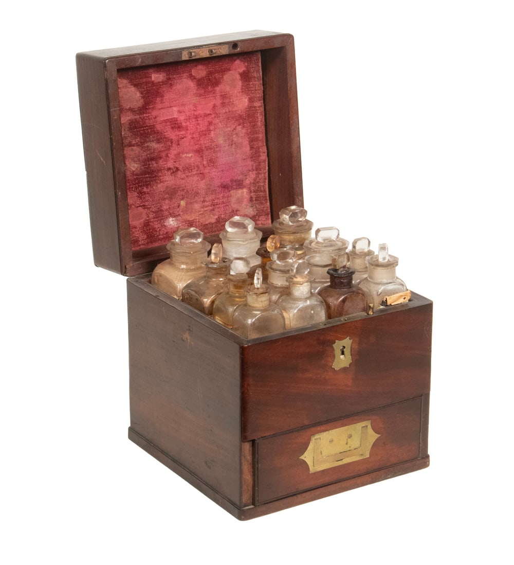 MID-19TH C. MAHOGANY TRAVELING APOTHECARY CASE (1 of 3)