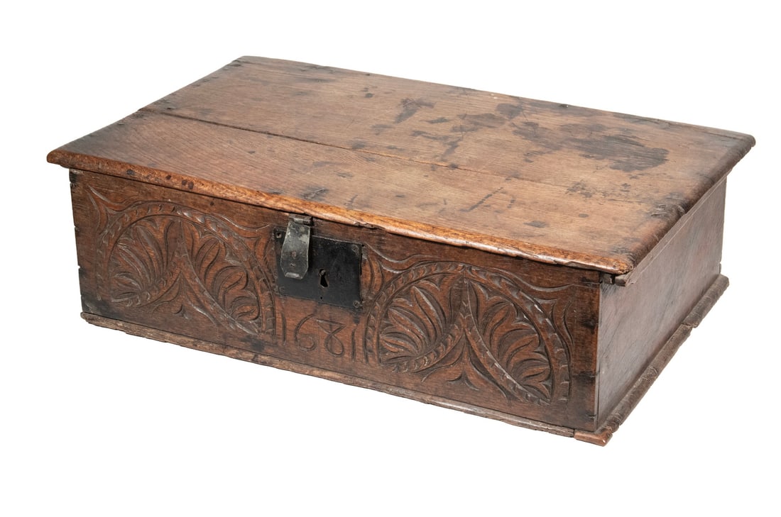 OAK BIBLE BOX DATED 1681 (1 of 3)