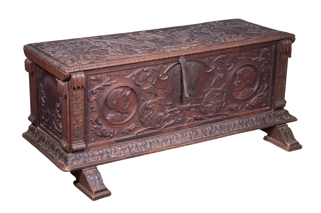 16TH C. WALNUT CASSONE WITH CHARLES V HABSBURG CREST (1 of 5)