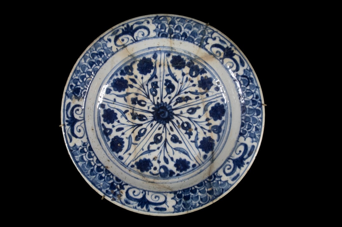 IZNIK BLUE & WHITE POTTERY BOWL (1 of 2)