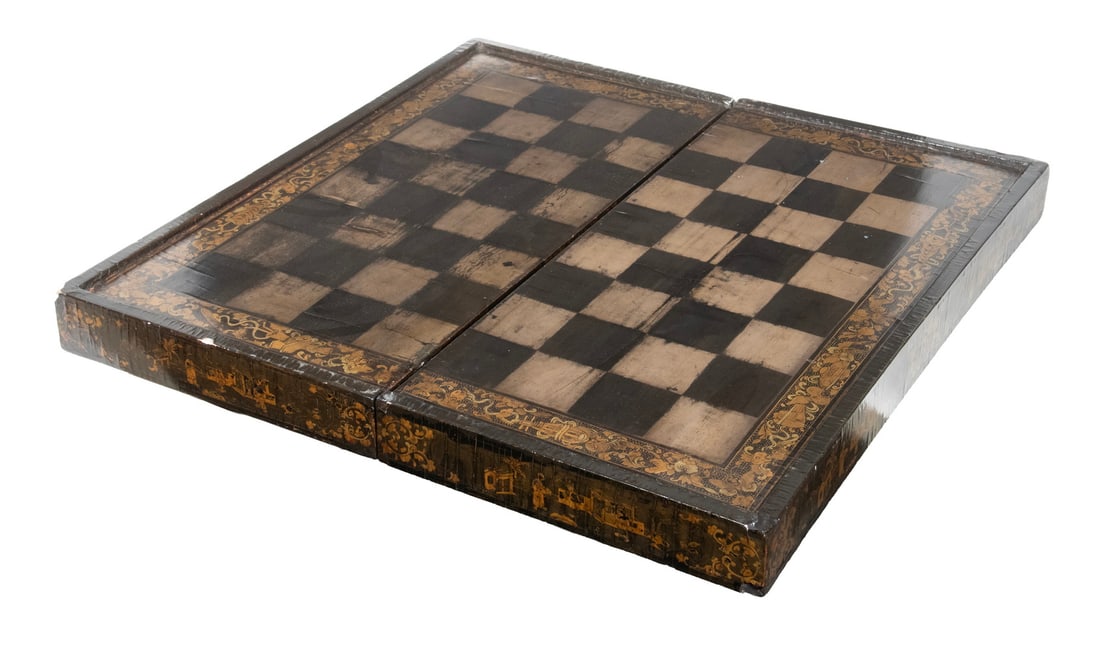 19TH C.CHINESE LACQUERED FOLDING GAME BOX (1 of 3)
