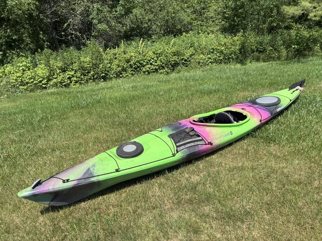 WILDERNESS SYSTEMS TSUNAMI 45 KAYAK (1 of 2)
