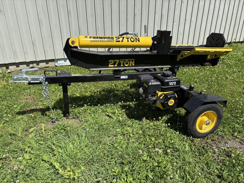 CHAMPION 27-TON LOG-SPLITTER (1 of 3)