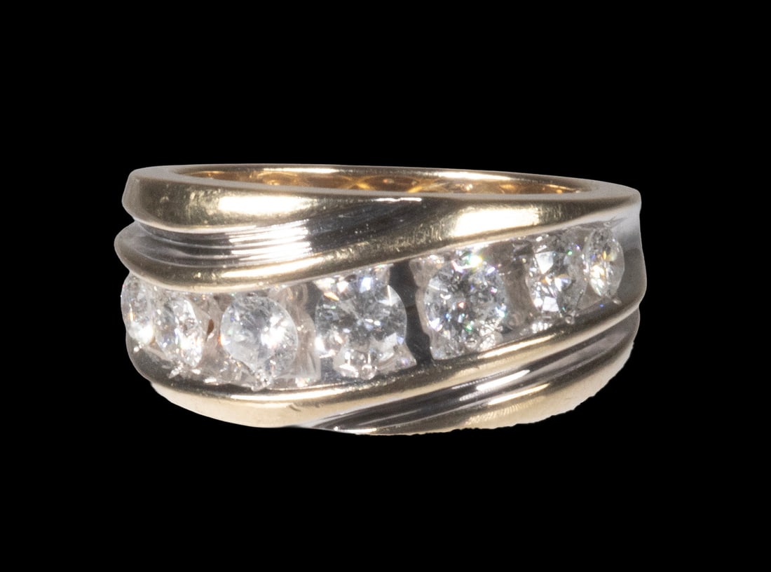 14K GOLD AND DIAMOND BAND RING: CASED (56 PCS) REED & BARTON "FRANCIS I" PATTERN FLATWARE Including: (2) HH knives, 9 5/8" long: (14) HH knives, 9 1/8" long; (9) Spreader knives; (8) Dinner forks; (4) Teaspoons; (7) Cream soup