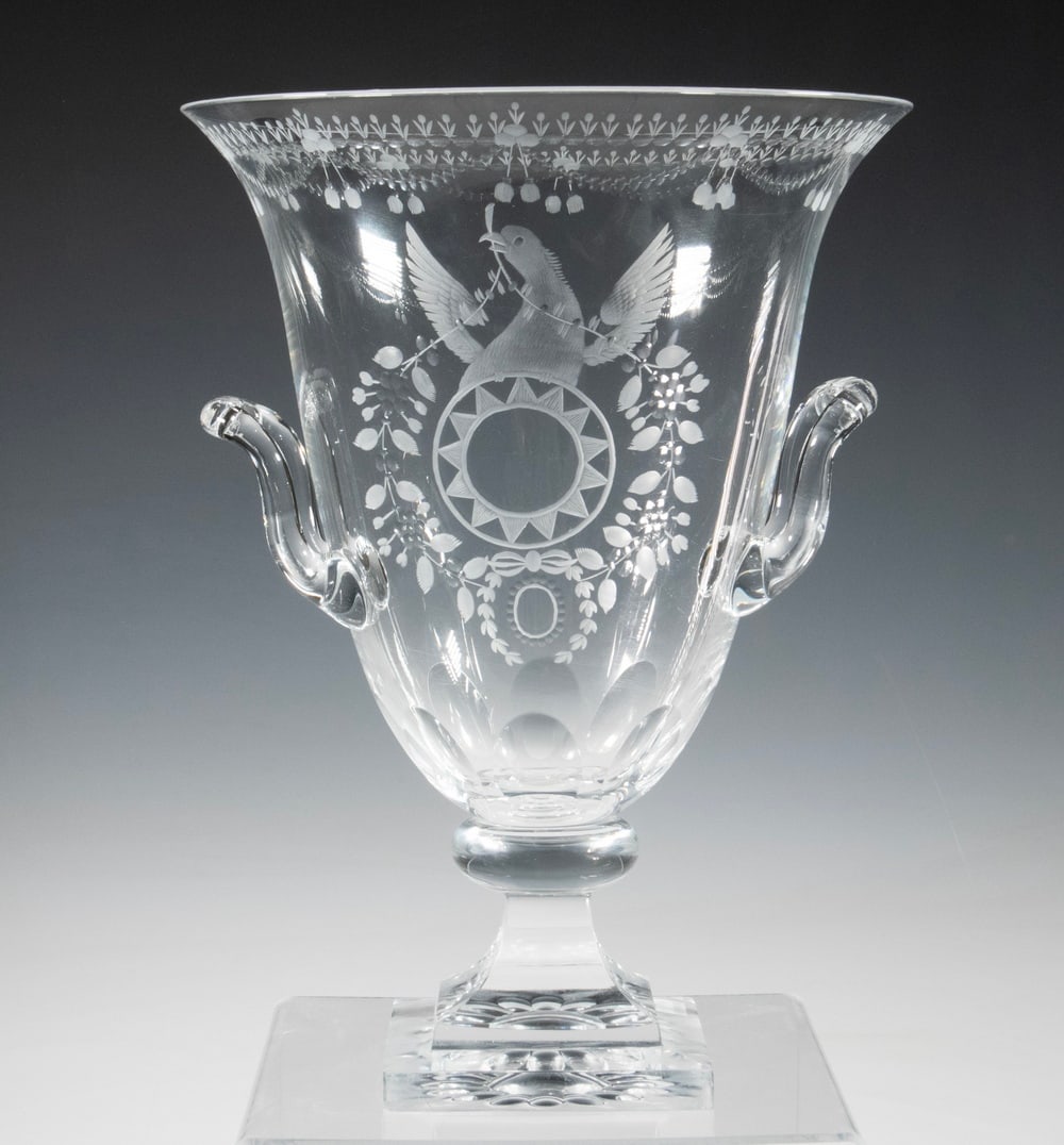 FREDERICK CARDER FOR STEUBEN "STRAWBERRY MANSION" GLASS URN (1 of 4)