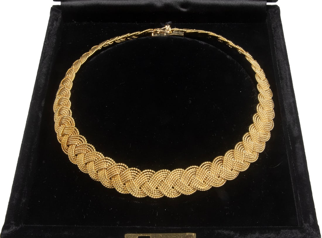 A.G.A. CORREA 18K GOLD TURK'S HEAD NECKLACE: A.G.A. CORREA 18K GOLD TURK'S HEAD NECKLACE This substantial 18K yellow gold necklace is fashioned in the firm's signature Turk's Head weave, an intricate maritime knot motif rendered in finely braide