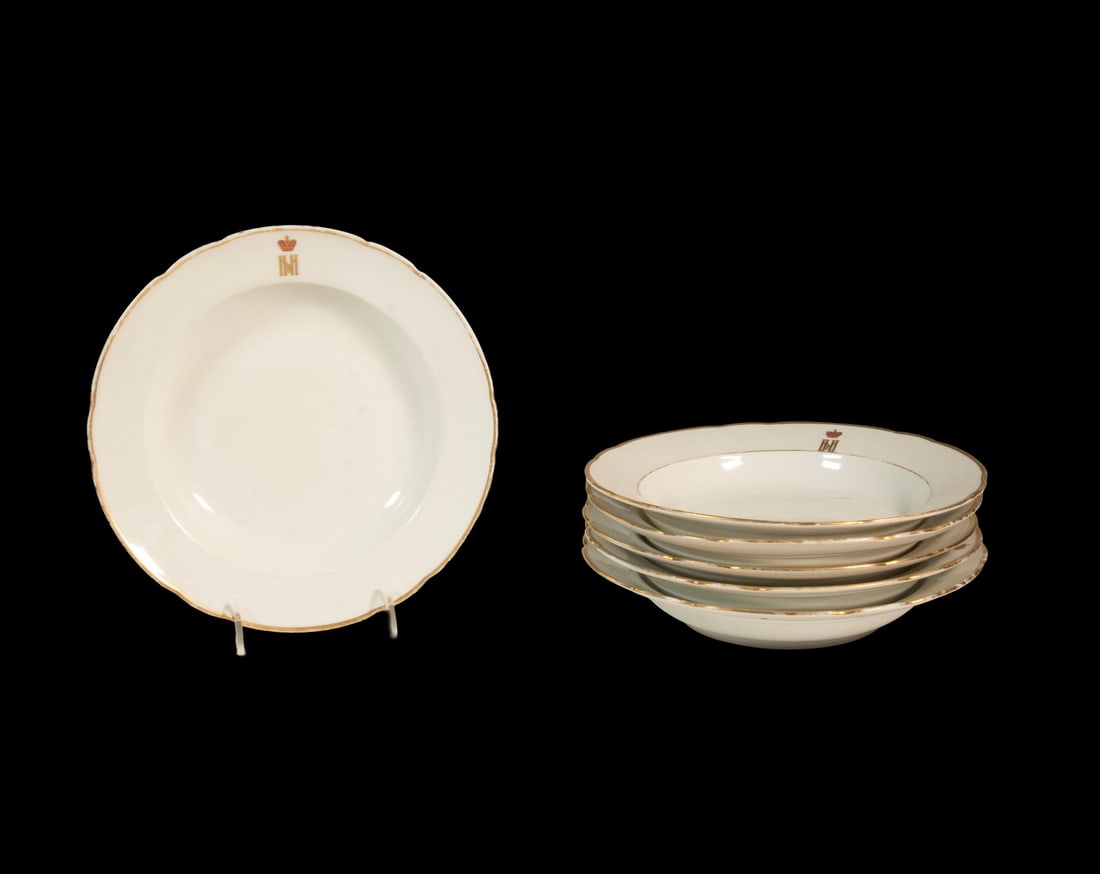 (6) ALEXANDER II PERIOD RUSSIAN IMPERIAL PORCELAIN BOWLS: (6) ALEXANDER II PERIOD RUSSIAN IMPERIAL PORCELAIN BOWLS Set of (6) Late 19th c. White Porcelain Wide Rim Bowls, produced by the Imperial Porcelain Factory, St. Petersburg, with gilded decoration,