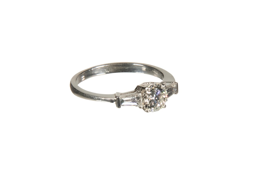 PLATINUM AND DIAMOND THREE STONE RING (1 of 2)